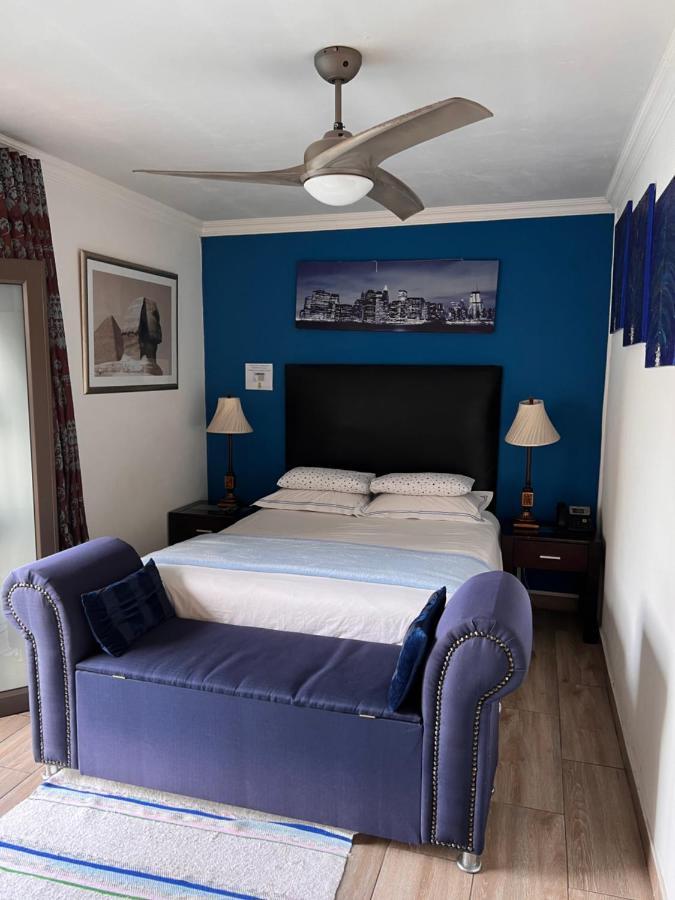 2 Op Terblanche Guesthouse ボックスバーグ エクステリア 写真