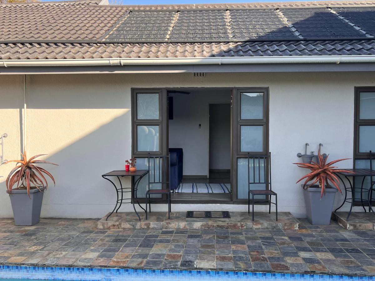 2 Op Terblanche Guesthouse ボックスバーグ エクステリア 写真
